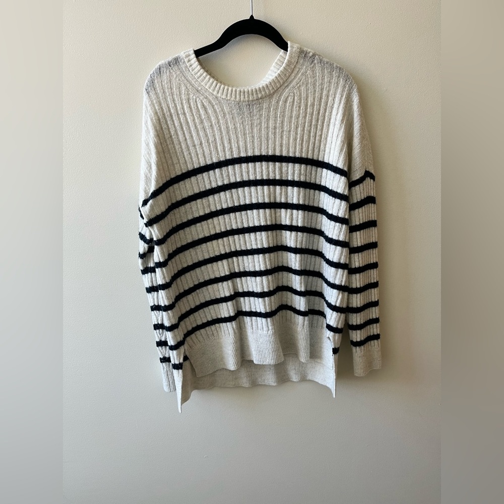 Abercrombie & Fitch Sweater